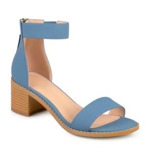 NEW IN BOX Journee Collection “Percy” Sandals. Blue. Women’s Size 7M